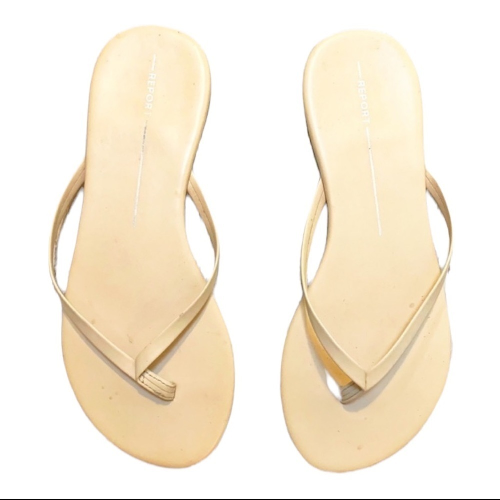 **5/$20** Report Cream Thong Sandals Size 9